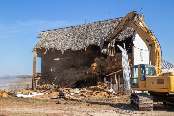Barn Demolition in North Tonawanda